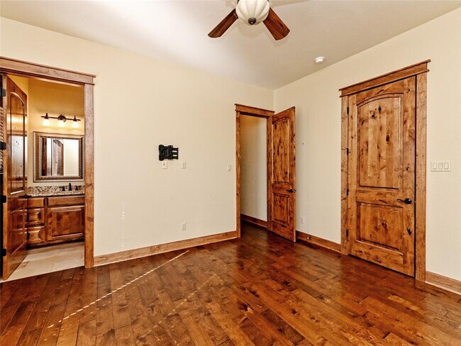 Building Photo - 26505 Masters Pkwy