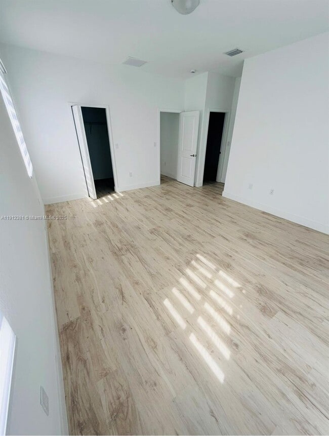 Building Photo - 13663 SW 158th Ave