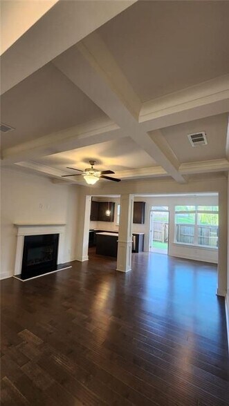 Building Photo - 300 Auburn Valley Wy