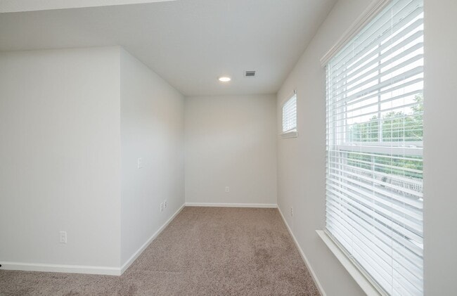 Building Photo - 5270 Copse Dr