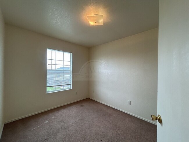 Building Photo - 4507 Jeff Scott Dr