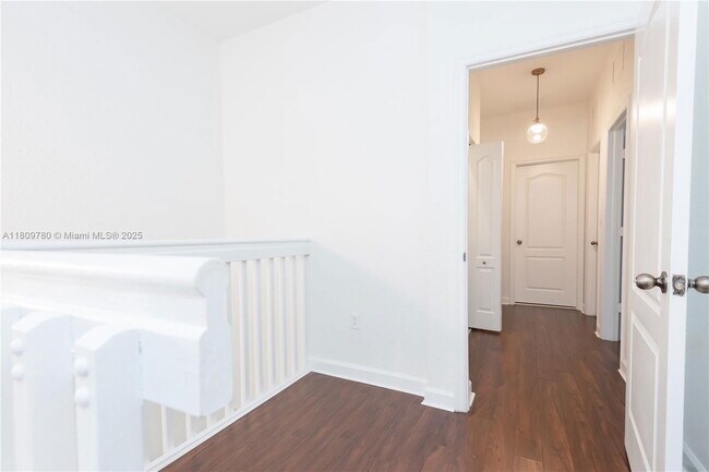 Building Photo - 15323 SW 9th Way