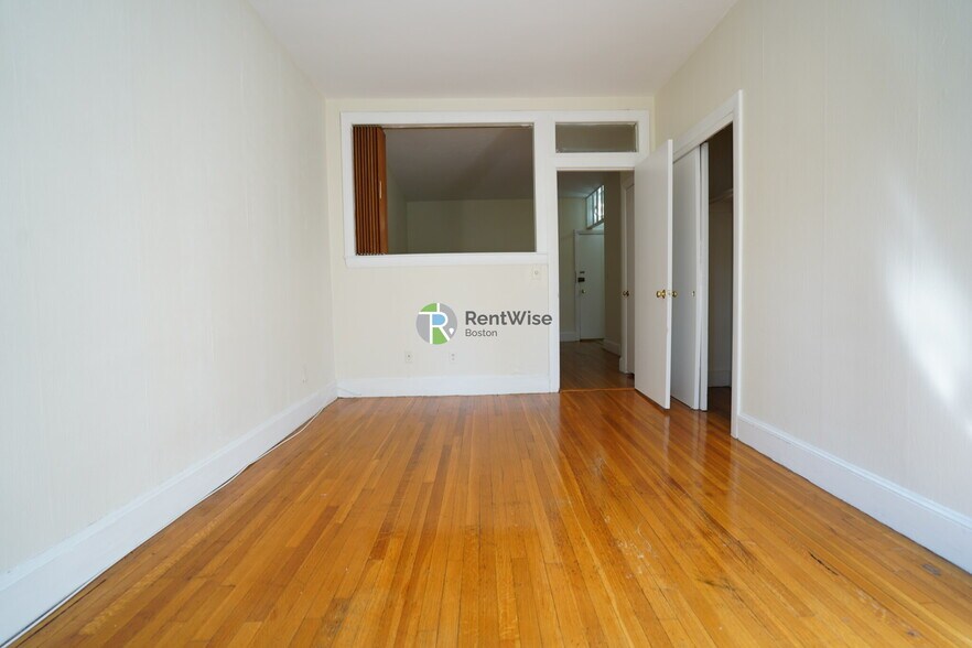 Building Photo - 33 Lancaster Terrace