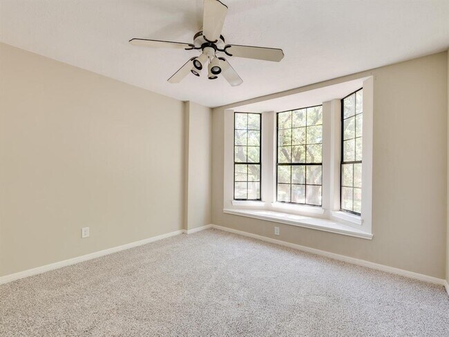 Building Photo - 3944 Kristencreek Ln