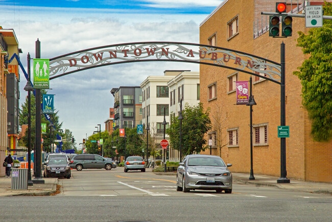 Building Photo - 109 S Division St