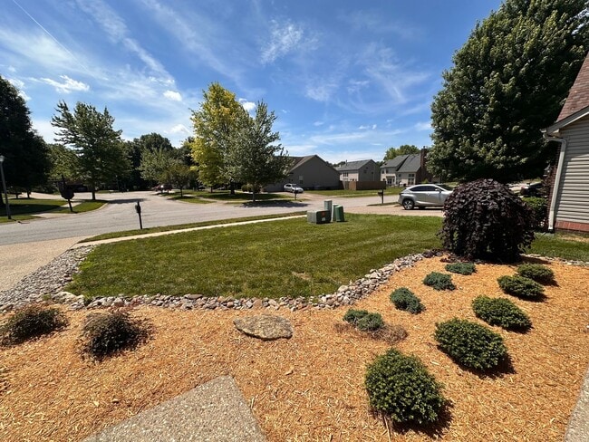 Building Photo - Elegant 4BR Home with Soaring Ceilings in The Reserve at Glenmary