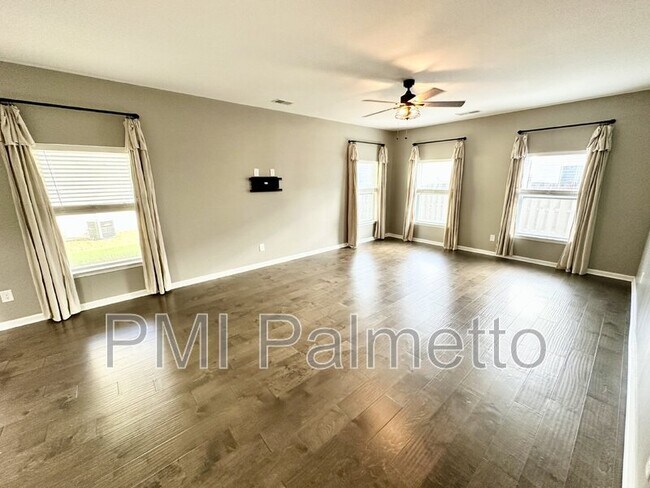 Building Photo - 146 Plum Orchard Dr