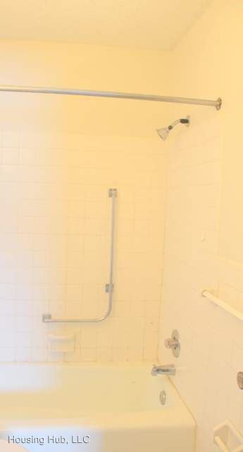 Building Photo - 1429 Case Ave