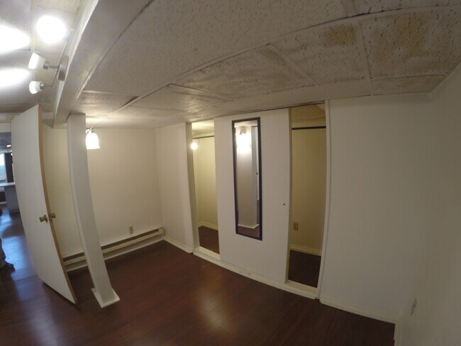 Building Photo - 5439 Baywood St