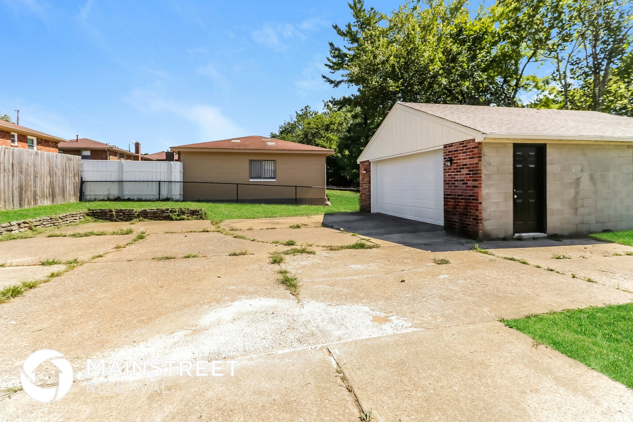 Building Photo - 8413 Smithton Rd