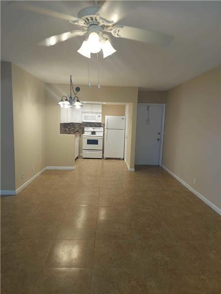 Building Photo - 622 NW 13th St