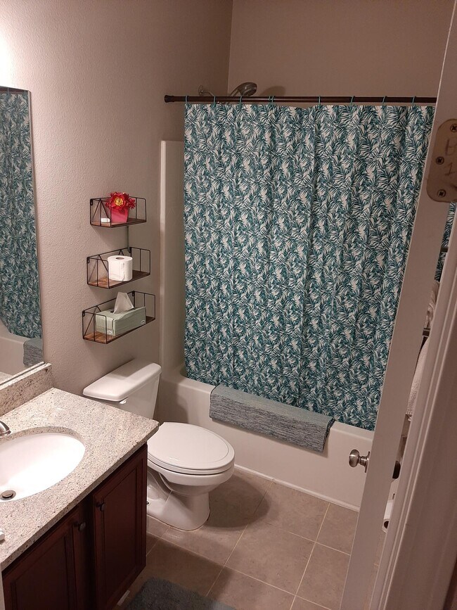 Building Photo - 554 Camellia Ct