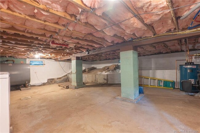 Building Photo - 119 Green Pond Rd