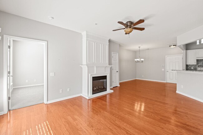 Building Photo - Prime Ballantyne Living: 2-Bedroom, 2-Bath Condo