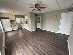 Building Photo - 424 S Market St