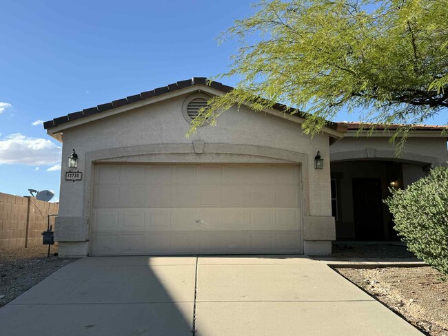 Primary Photo - 13735 E Shadow Pines Ln