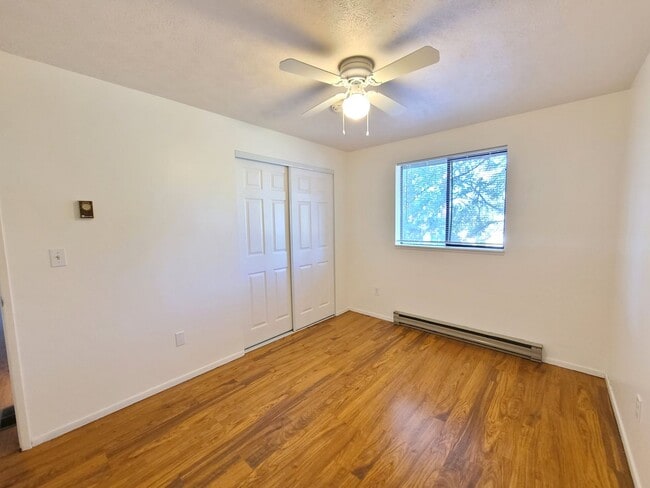 Building Photo - 4107 E Pratt Ave