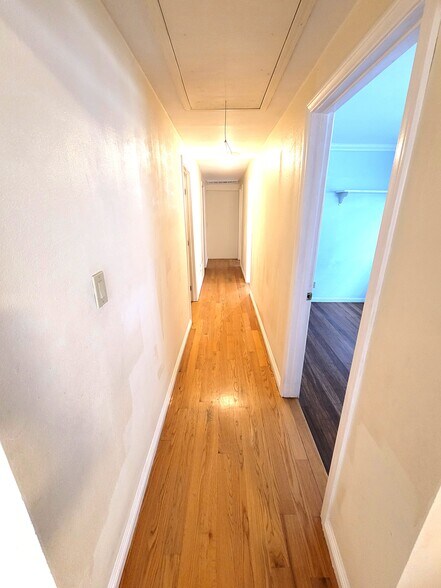 Building Photo - 331 W Bencamp St