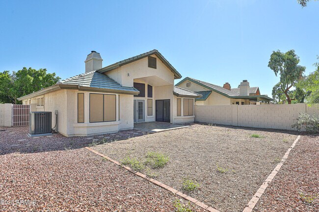 Building Photo - 7539 W Sequoia Dr