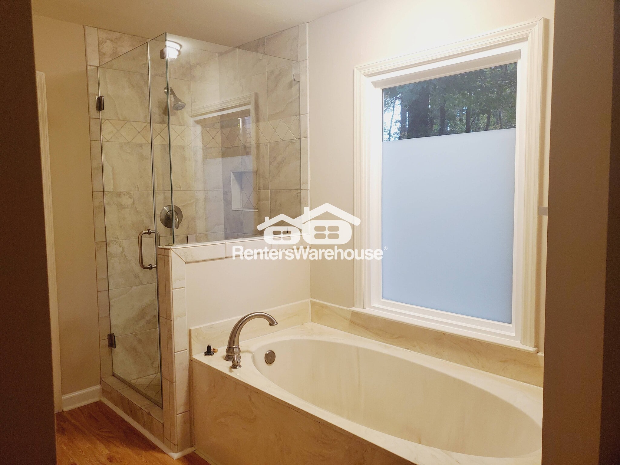 Building Photo - 141 Red Oak Ln