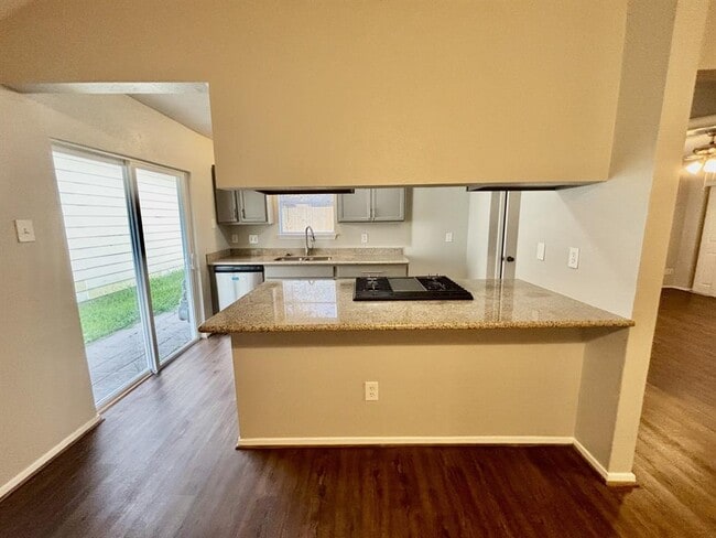 Building Photo - 9219 Goodmeadow Dr
