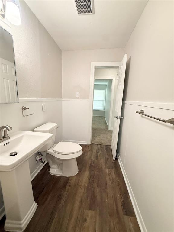 Building Photo - 117 Oak Dr