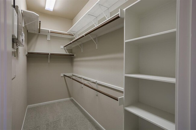 Building Photo - 13512 Hymeadow Cir