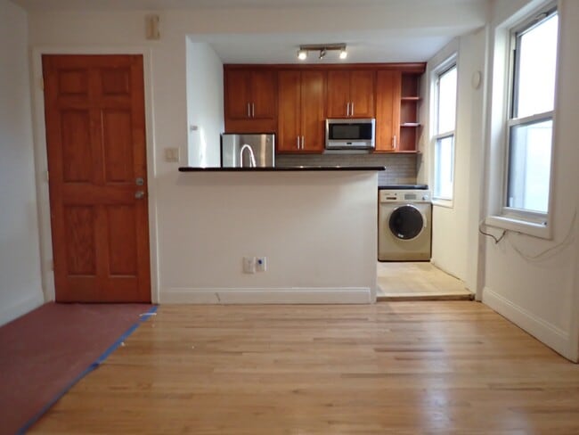 Building Photo - 88 Clermont Ave