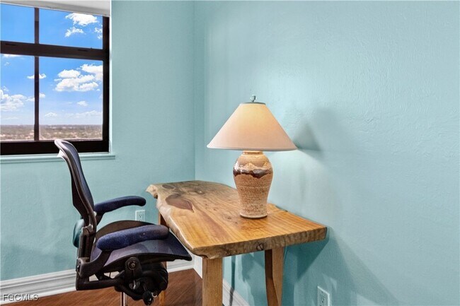 Building Photo - 14300 Riva Del Lago Dr