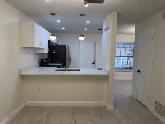 Building Photo - 2711 Willow Run