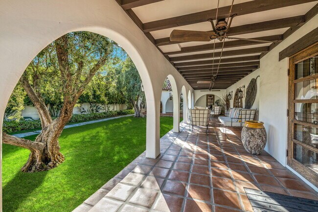 Building Photo - 535 N Belardo Rd