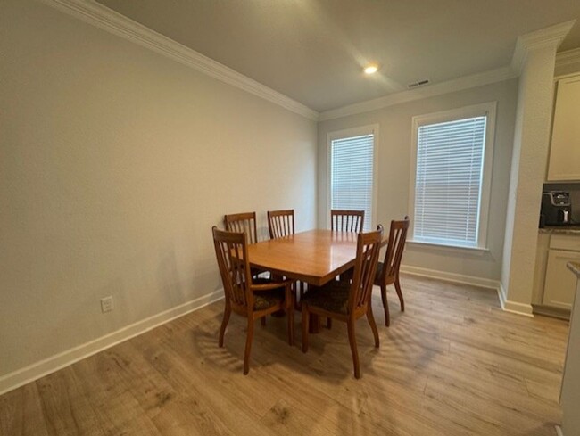 Building Photo - Immaculate Four Bedroom Home in Joliff Lan...