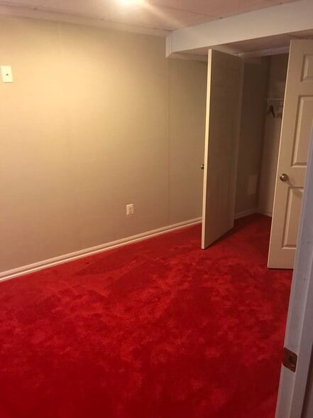 Building Photo - 7402 Nigh Rd