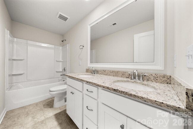 Building Photo - 17019 River Race Dr