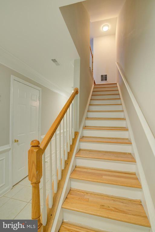 Building Photo - 4009 Timber Oak Trl