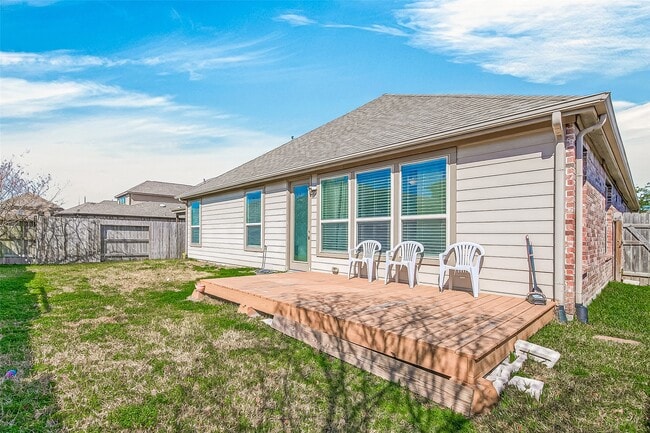 Building Photo - 28423 Aubrey Orchard Ln