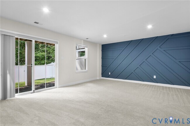 Building Photo - 341 Crofton Village Terrace