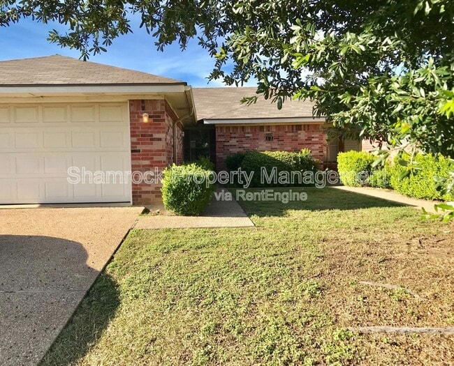 Primary Photo - 10129 Cordoba Ct