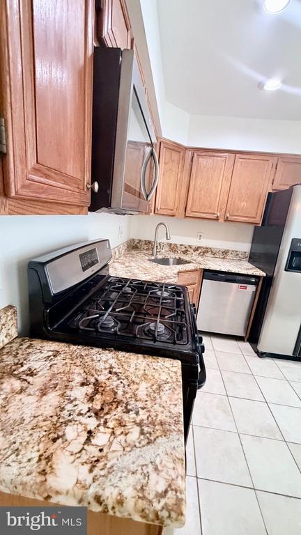 Building Photo - 6033 Joust Ln