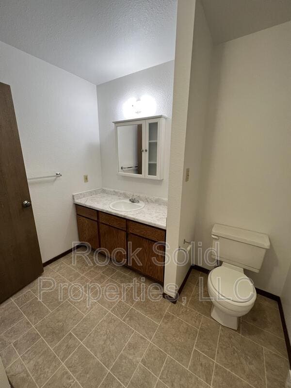 Building Photo - 4149 Van Buren Ave
