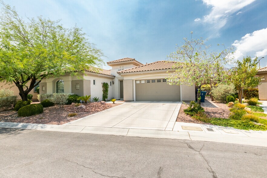 Building Photo - 65 Teahouse St