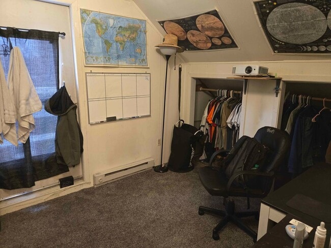 Building Photo - 1602 8th St E