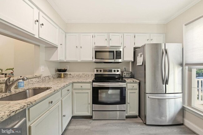 Building Photo - 2964 Kings Station Ct