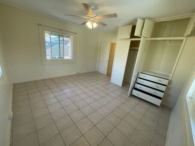Building Photo - 737 Hauoli St.