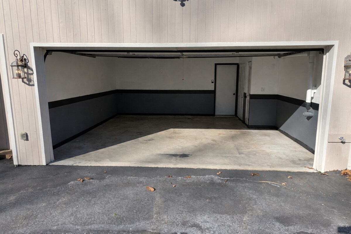 Building Photo - 29920 W Randor Dr