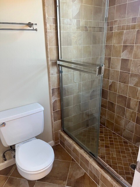 Building Photo - 880 Larkspur Dr