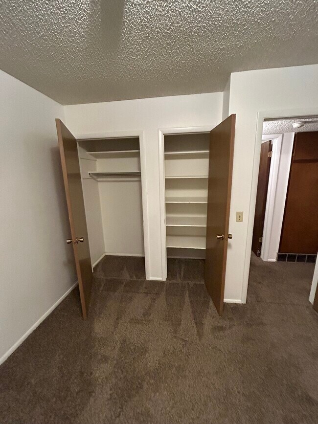 Building Photo - 668 Cedar St