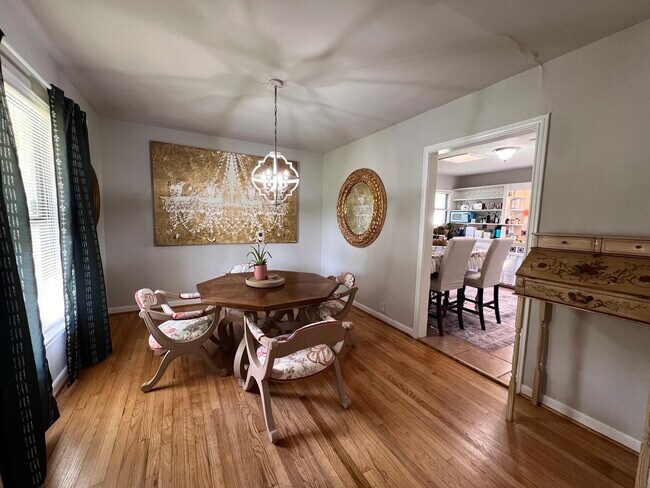 Building Photo - 7357 Brace St