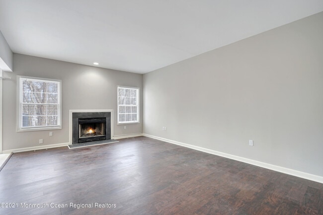 Building Photo - 44 Smock Ct
