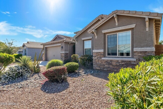 Building Photo - 18467 W Tasha Dr